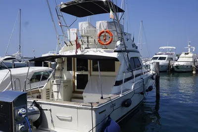 1990 Custom Bertram Yacht Bertram 37 Convertible