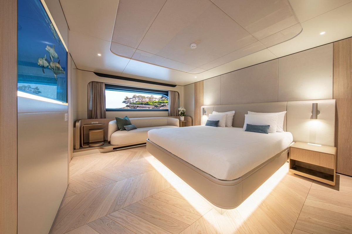 2022 Van der Valk 112 