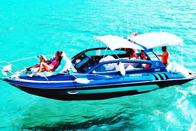 2020 Triton 300 Sport