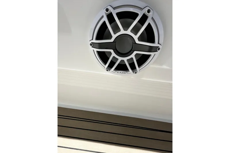  Yacht Photos Pics Speaker on 2022 Bertram 39 CC boat, featuring JL Audio design.