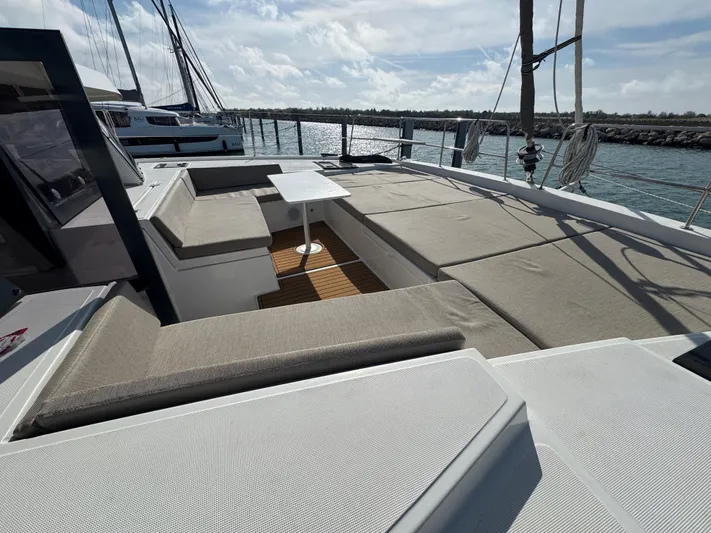  Yacht Photos Pics BALI 4.2