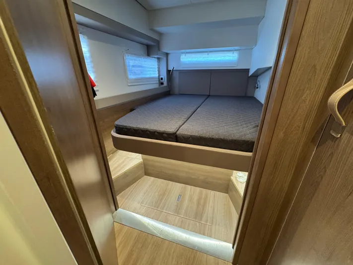  Yacht Photos Pics BALI 4.2