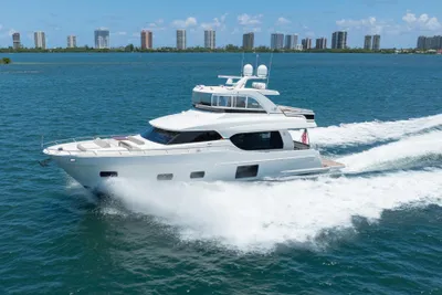 Ocean Alexander 70E Flybridge