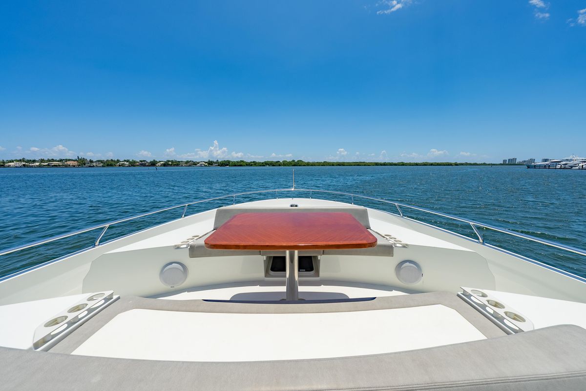 2018 Ocean Alexander 70 