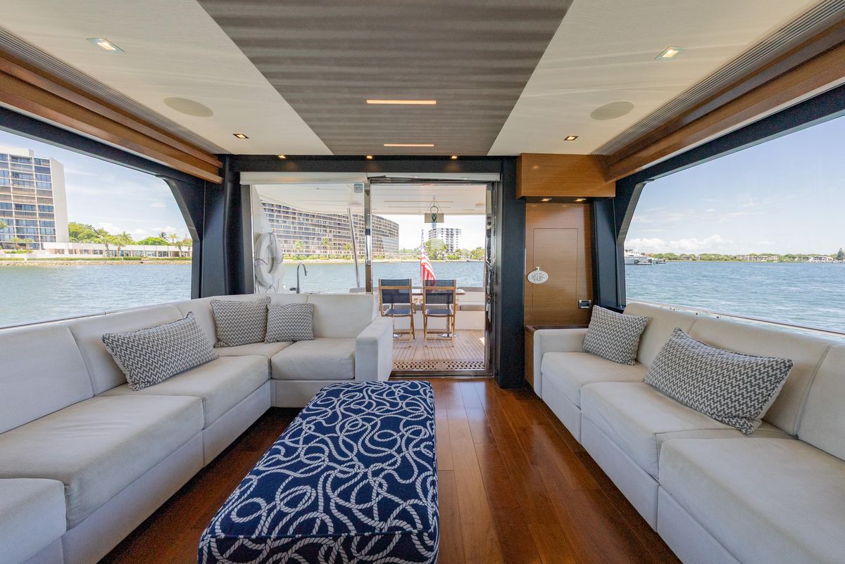 2018 Ocean Alexander 70 