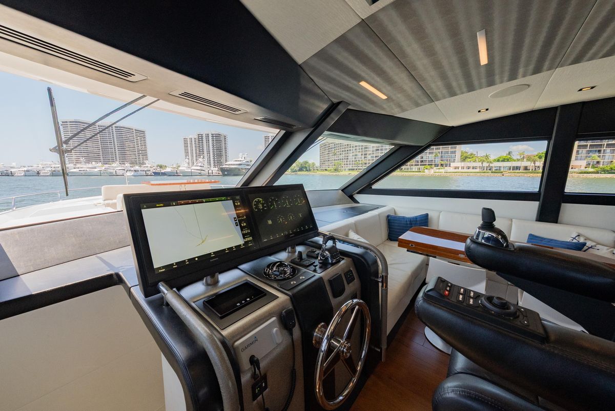2018 Ocean Alexander 70 