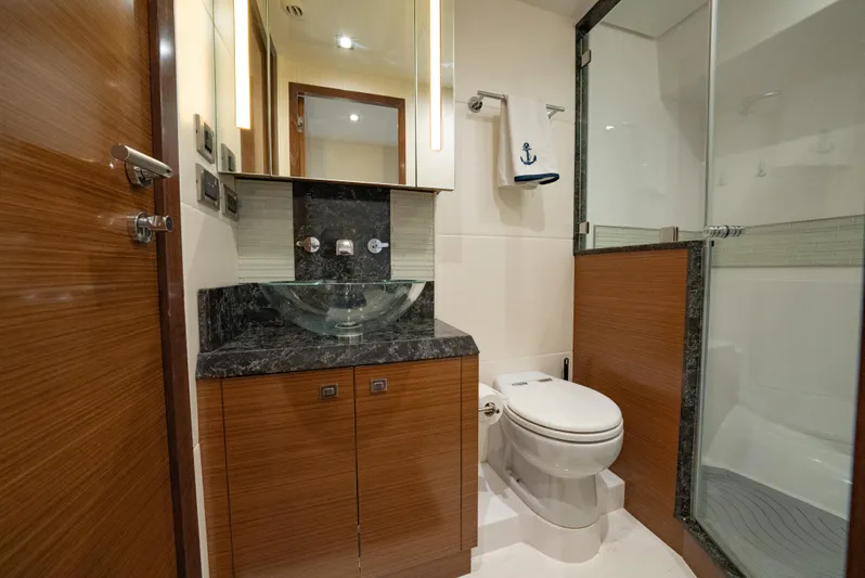 Aboat Time Yacht Photos Pics Shared Head