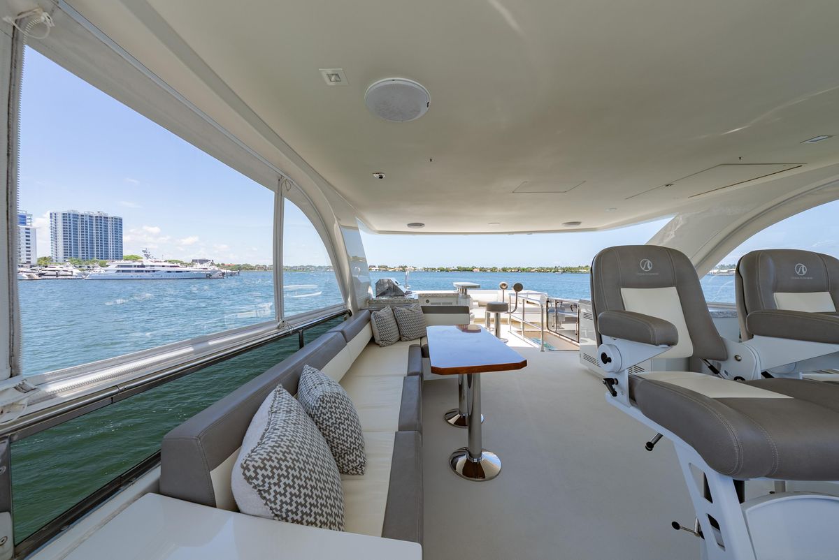 2018 Ocean Alexander 70 