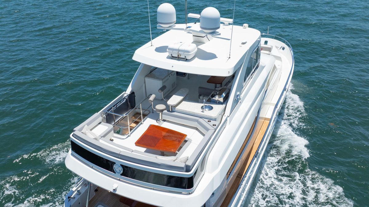 2018 Ocean Alexander 70 