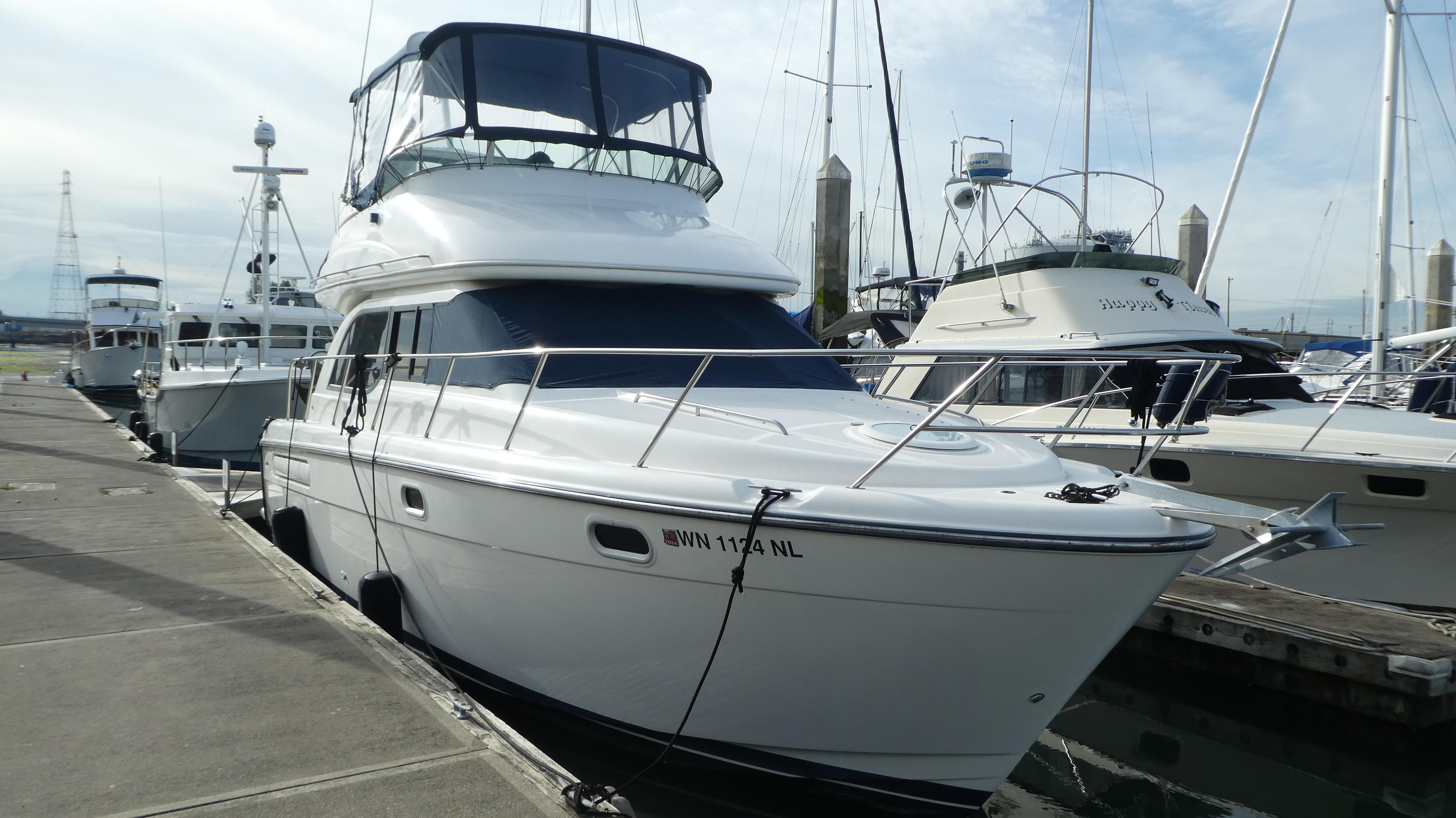 2002 Bayliner 3488 Command Bridge Motoryacht Flybridge for sale