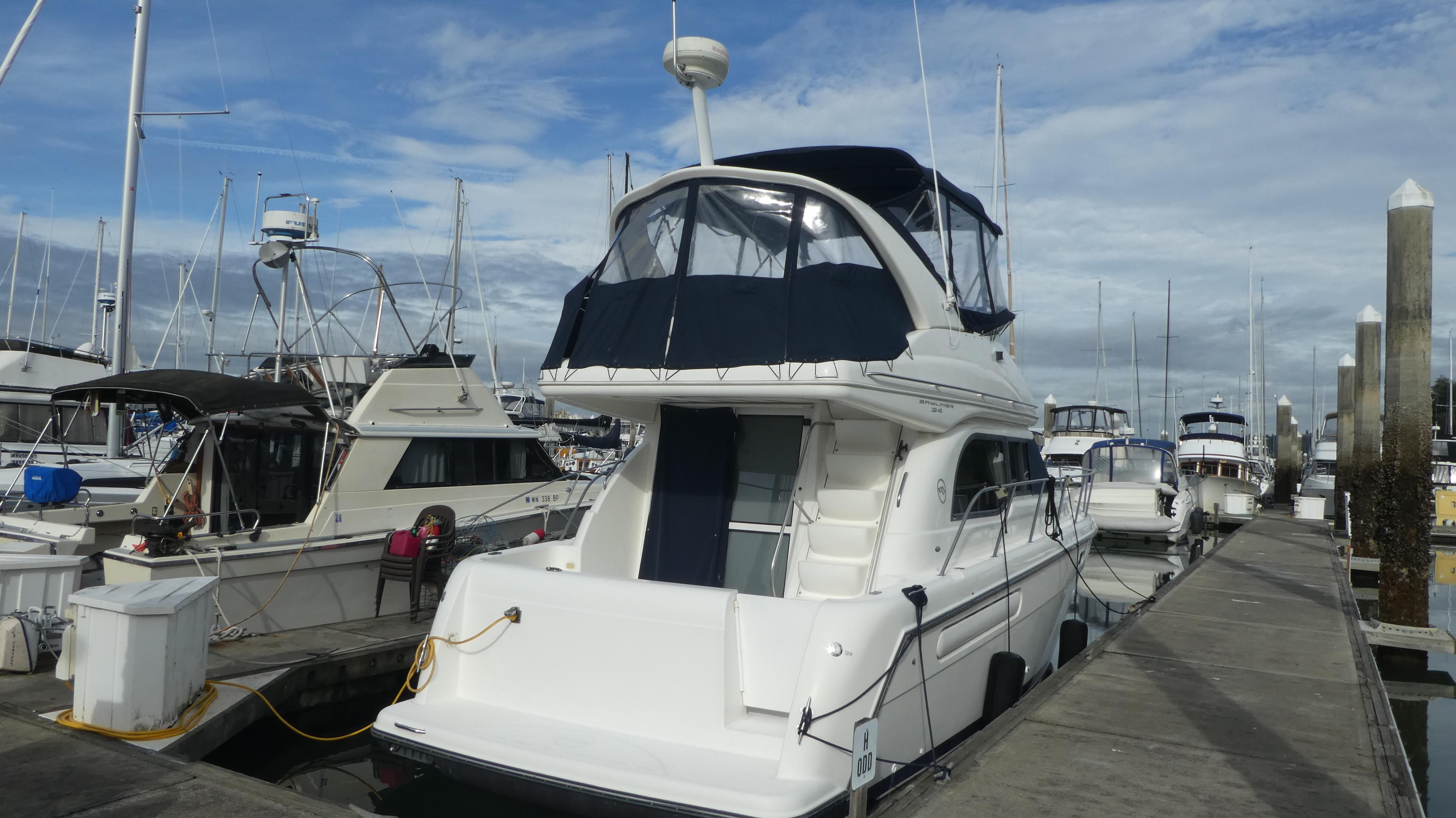 2002 Bayliner 3488 Command Bridge Motoryacht Flybridge for sale