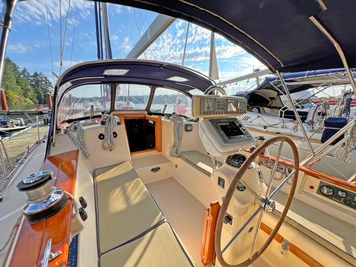 Kadens Yacht Photos Pics 