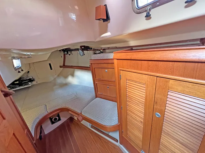 Kadens Yacht Photos Pics 