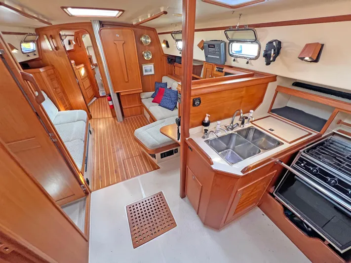 Kadens Yacht Photos Pics 