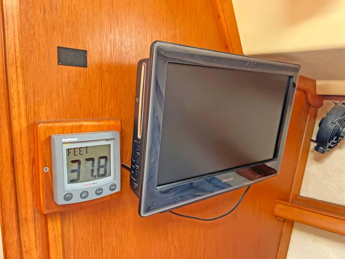 Kadens Yacht Photos Pics 