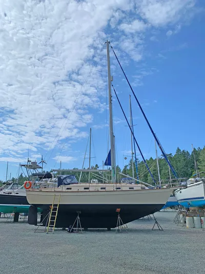 Kadens Yacht Photos Pics 