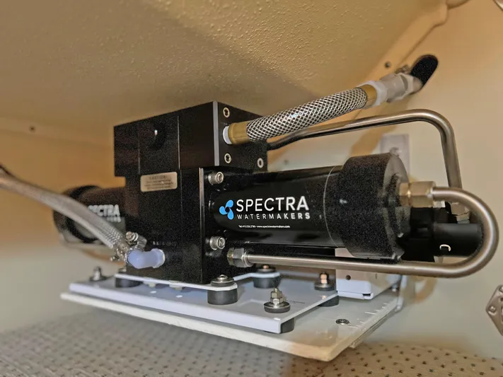 Kadens Yacht Photos Pics 