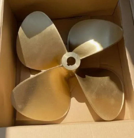 Kolea Yacht Photos Pics Propeller for 1983 Ocean Alexander 43 boat, displayed in a cardboard box.