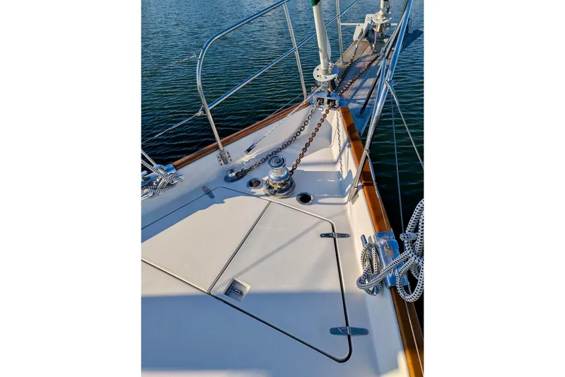  Yacht Photos Pics Deck of 2003 Gozzard 37 sailboat with anchor chain and ropes.