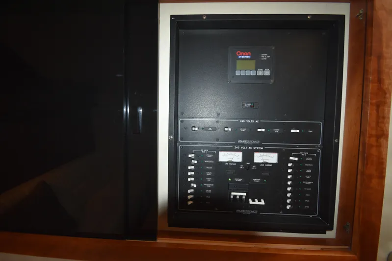 Fin Reaper II Yacht Photos Pics 