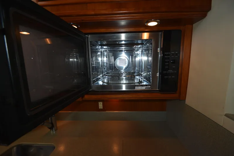 Fin Reaper II Yacht Photos Pics 