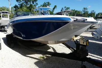 Glastron GTD 220