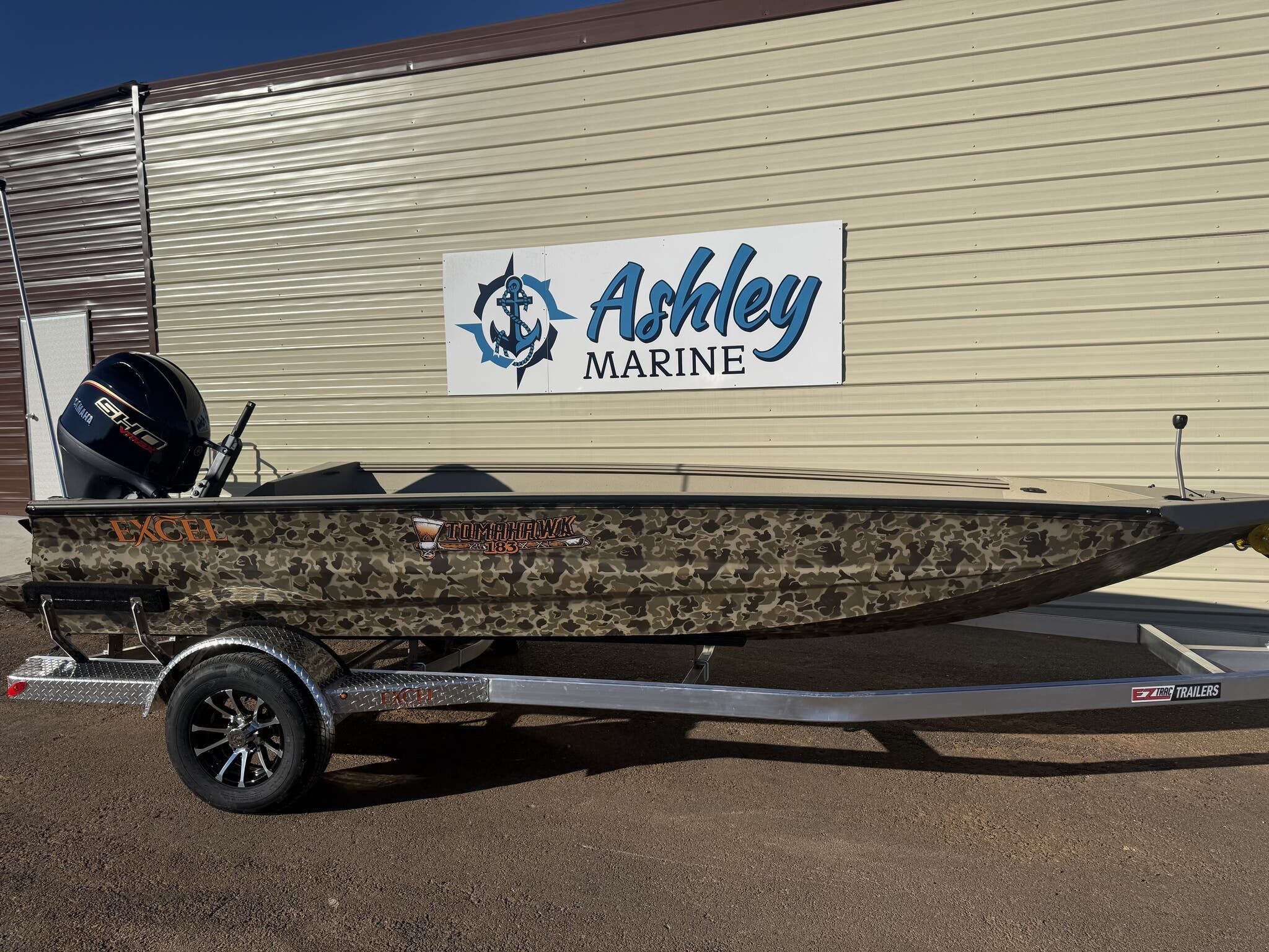 Excel 183 Tomahawk