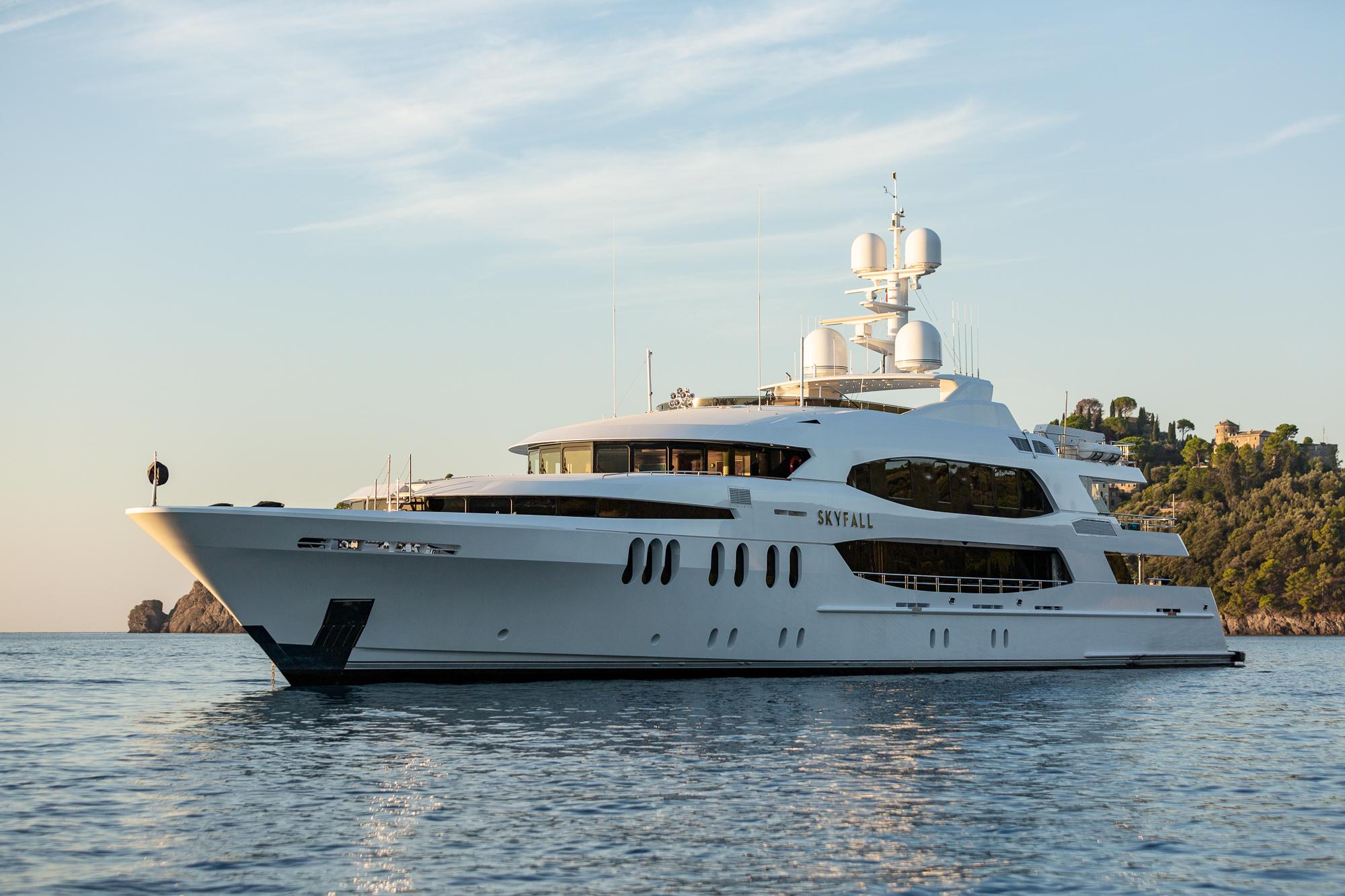 SKYFALL Motor Yachts Trinity Yachts for sale YachtWorld