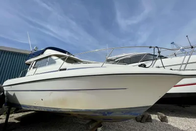 2004 Rodman 900