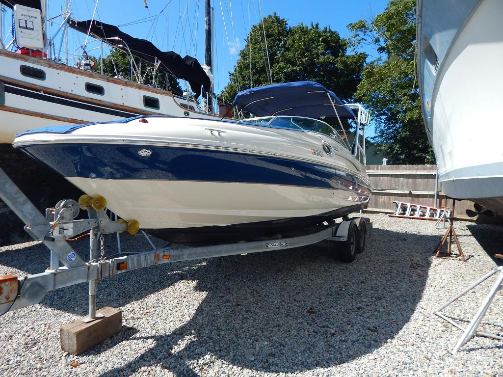 2004 Sea Ray 240 Sundeck Bowrider for sale - YachtWorld