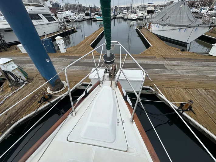 Island Fever Yacht Photos Pics Anchor Locker