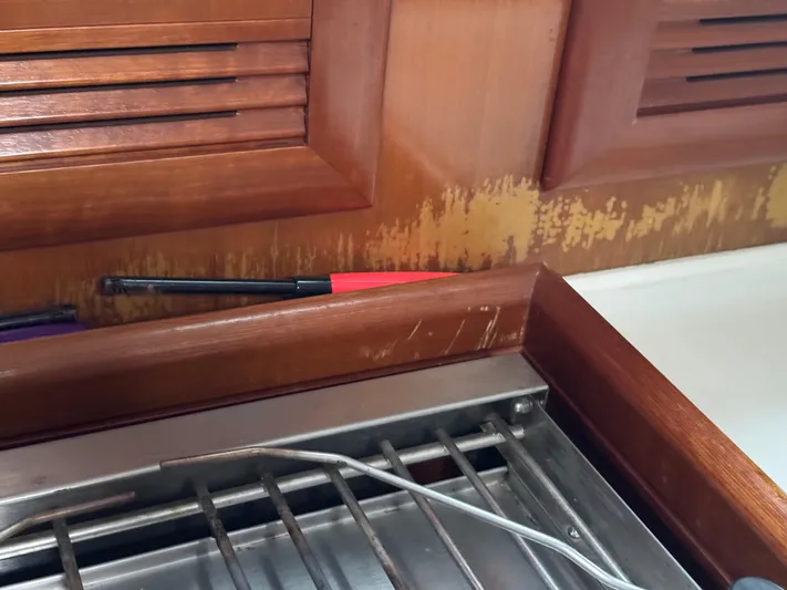 Island Fever Yacht Photos Pics Previous Water Damage