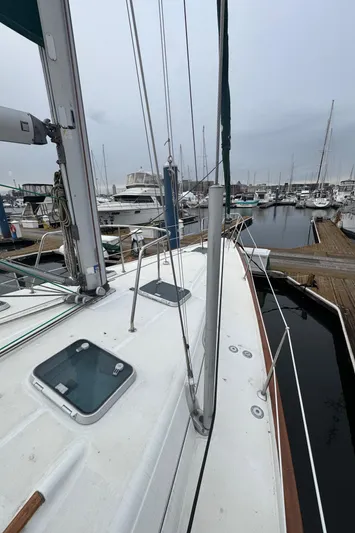 Island Fever Yacht Photos Pics Inboard Shrouds