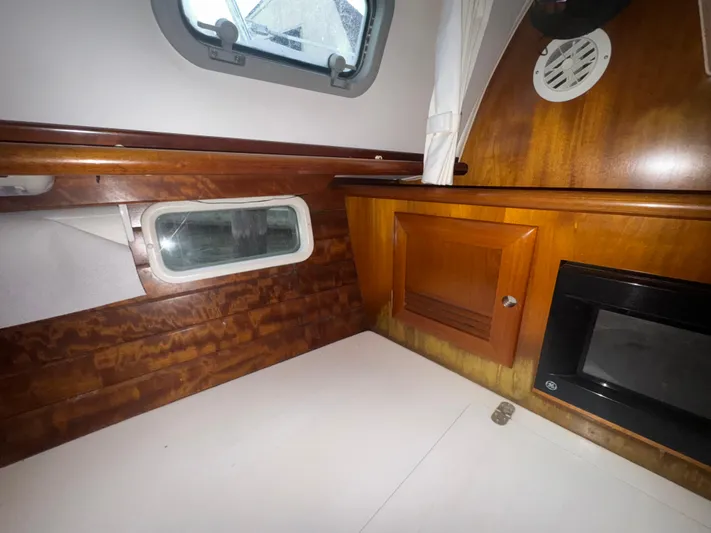 Island Fever Yacht Photos Pics 