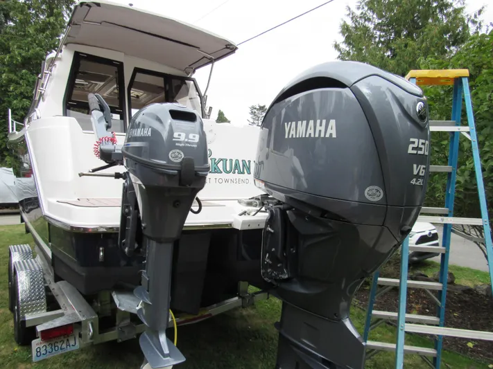 Takuan II Yacht Photos Pics 