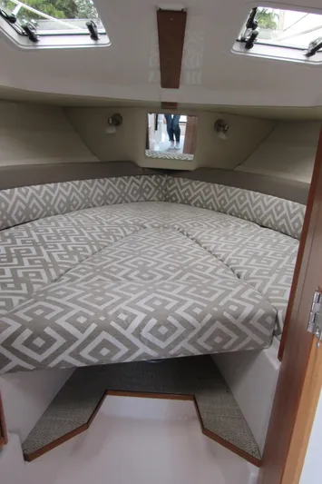 Takuan II Yacht Photos Pics 