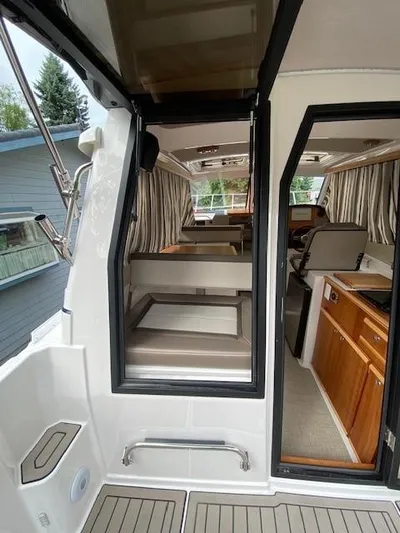 Takuan II Yacht Photos Pics 