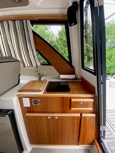 Takuan II Yacht Photos Pics 