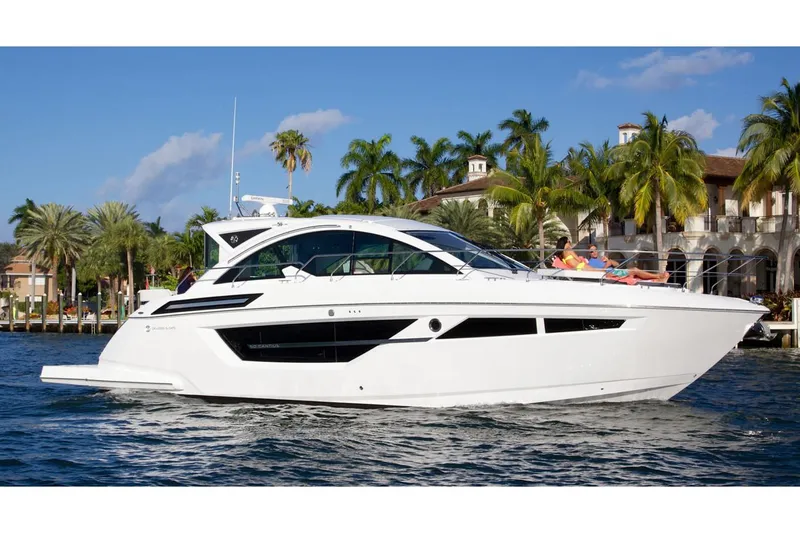 Lil' Darlin' Yacht Photos Pics 