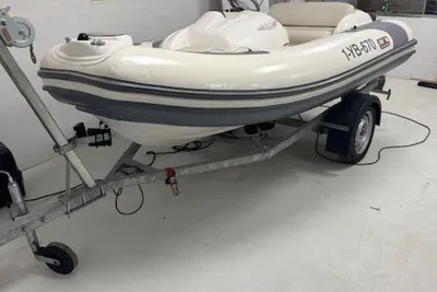 2008 Avon Seasport 320