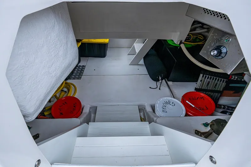 Tank Woo Yacht Photos Pics laz