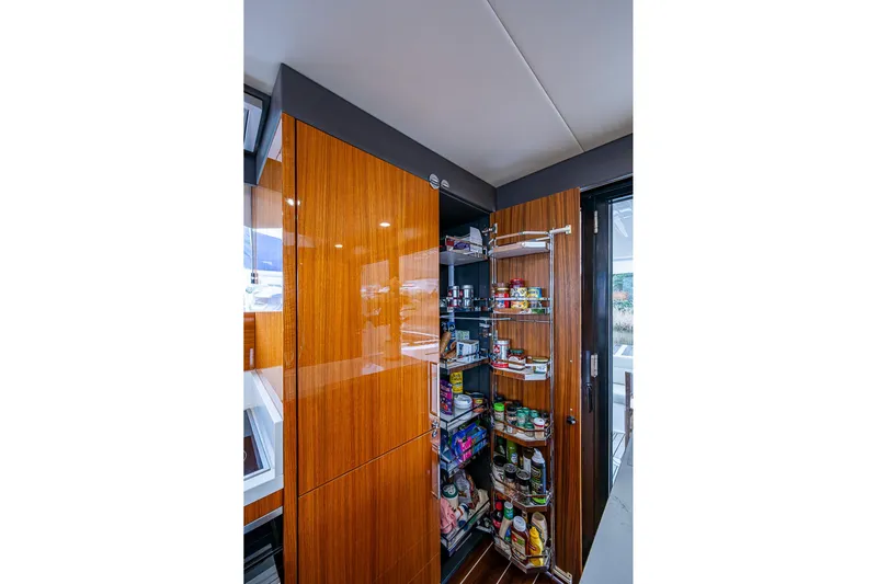 Tank Woo Yacht Photos Pics Luxurious pantry storage 