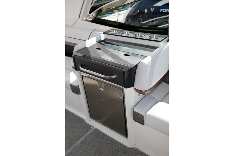  Yacht Photos Pics Manufacturer Provided Image