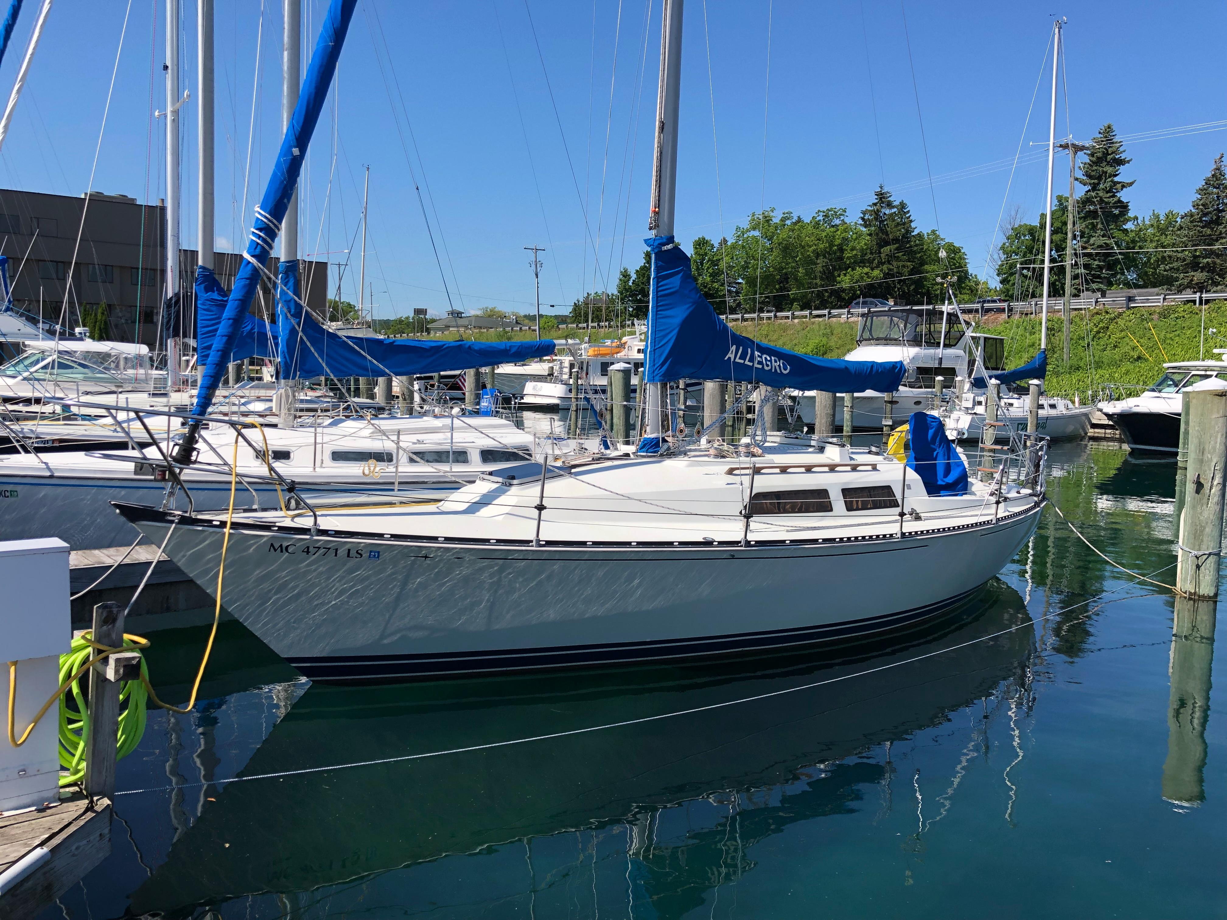 1984 C&C 32 Sloop for sale - YachtWorld