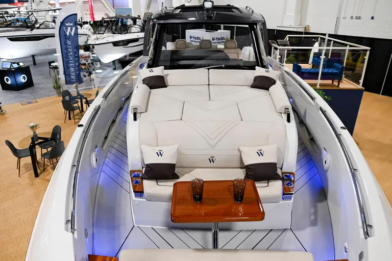  Yacht Photos Pics 2024 Wiszniewski Yachts W43 luxury deck with plush seating and elegant design.