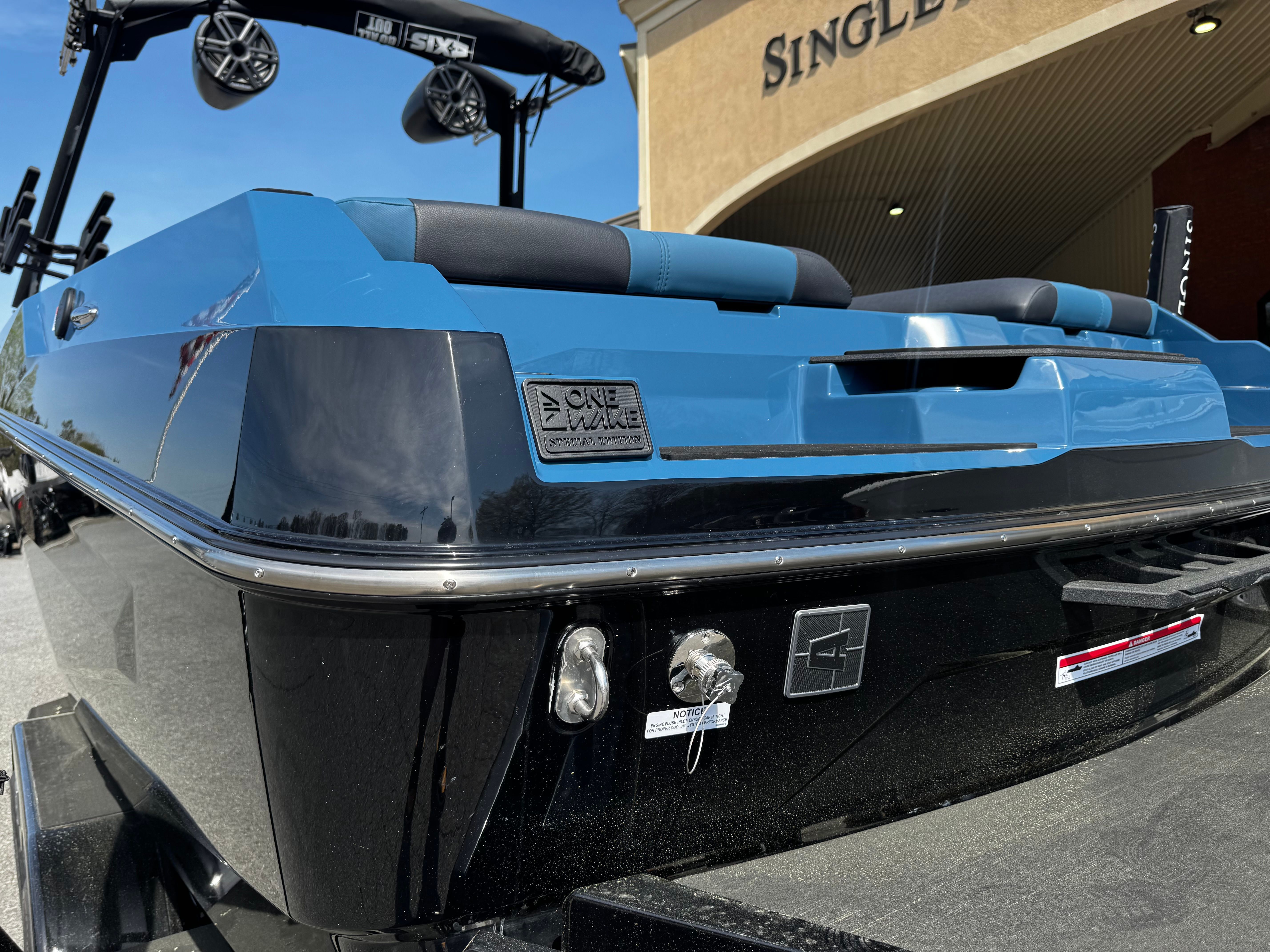 2025 AXIS A245 - Image 6