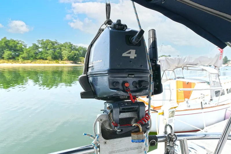 The Verdict III Yacht Photos Pics 