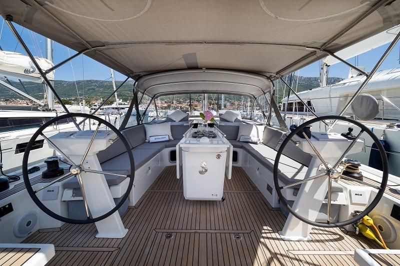 2019 Beneteau 52 