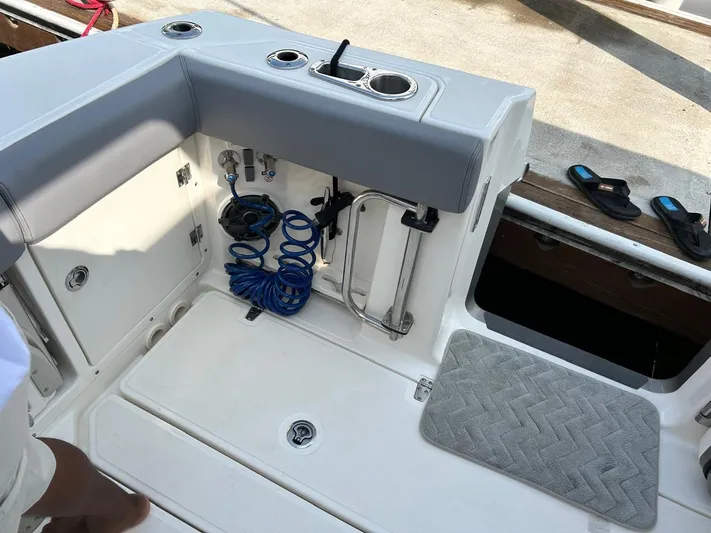 Casa - 2023 Bw 360 Or Yacht Photos Pics 