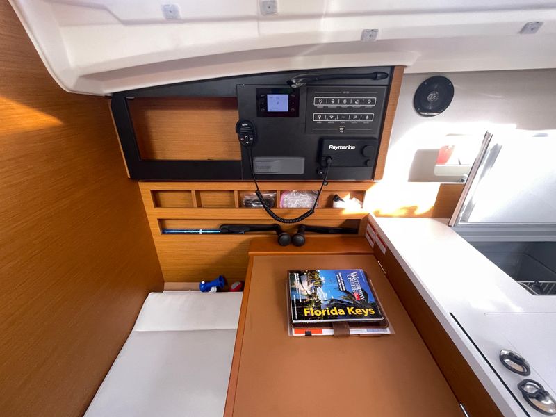 2021 Jeanneau Sun Odyssey 410